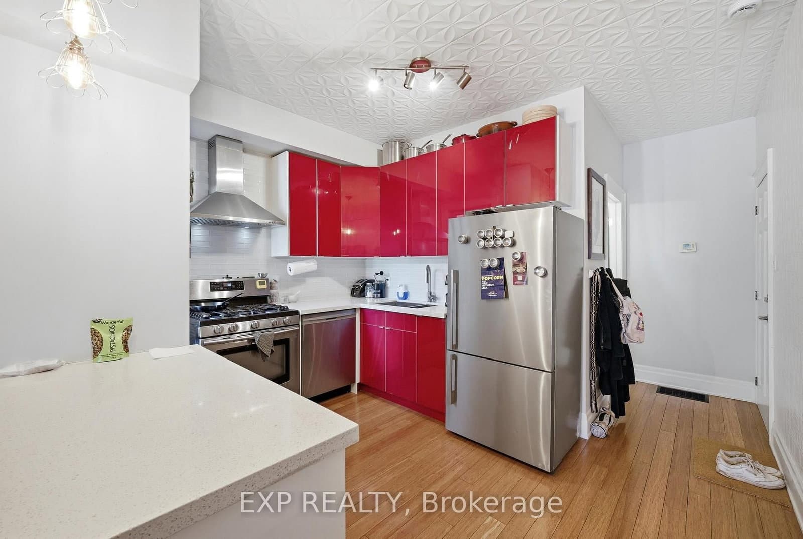 679 Ossington Avenue thumbnail 4