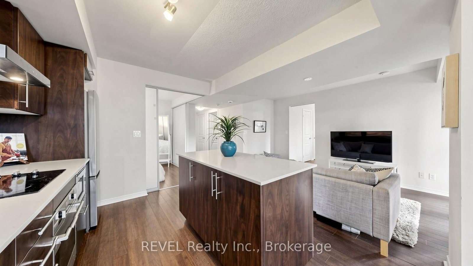 352 Front Street W, Unit 306 thumbnail 18