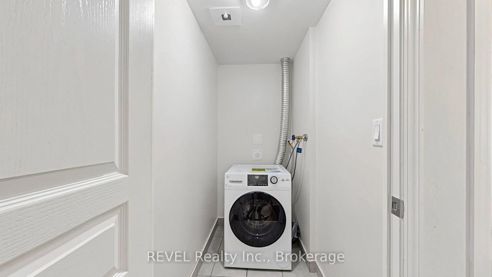 352 Front Street W, Unit 306 thumbnail 28