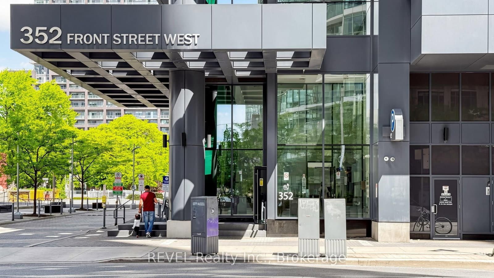 352 Front Street W, Unit 306 thumbnail 4