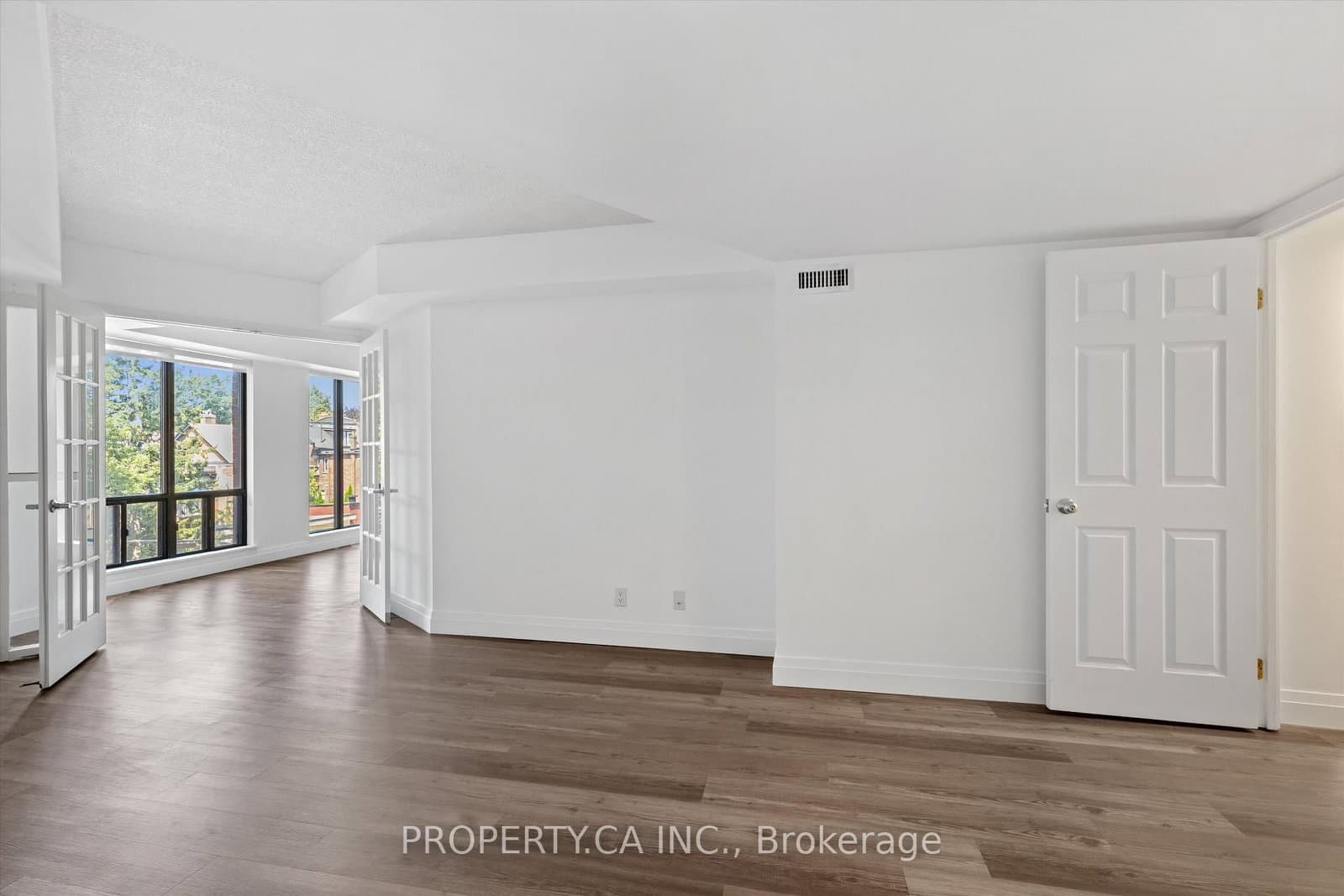 456 College Street, Unit 306 thumbnail 18