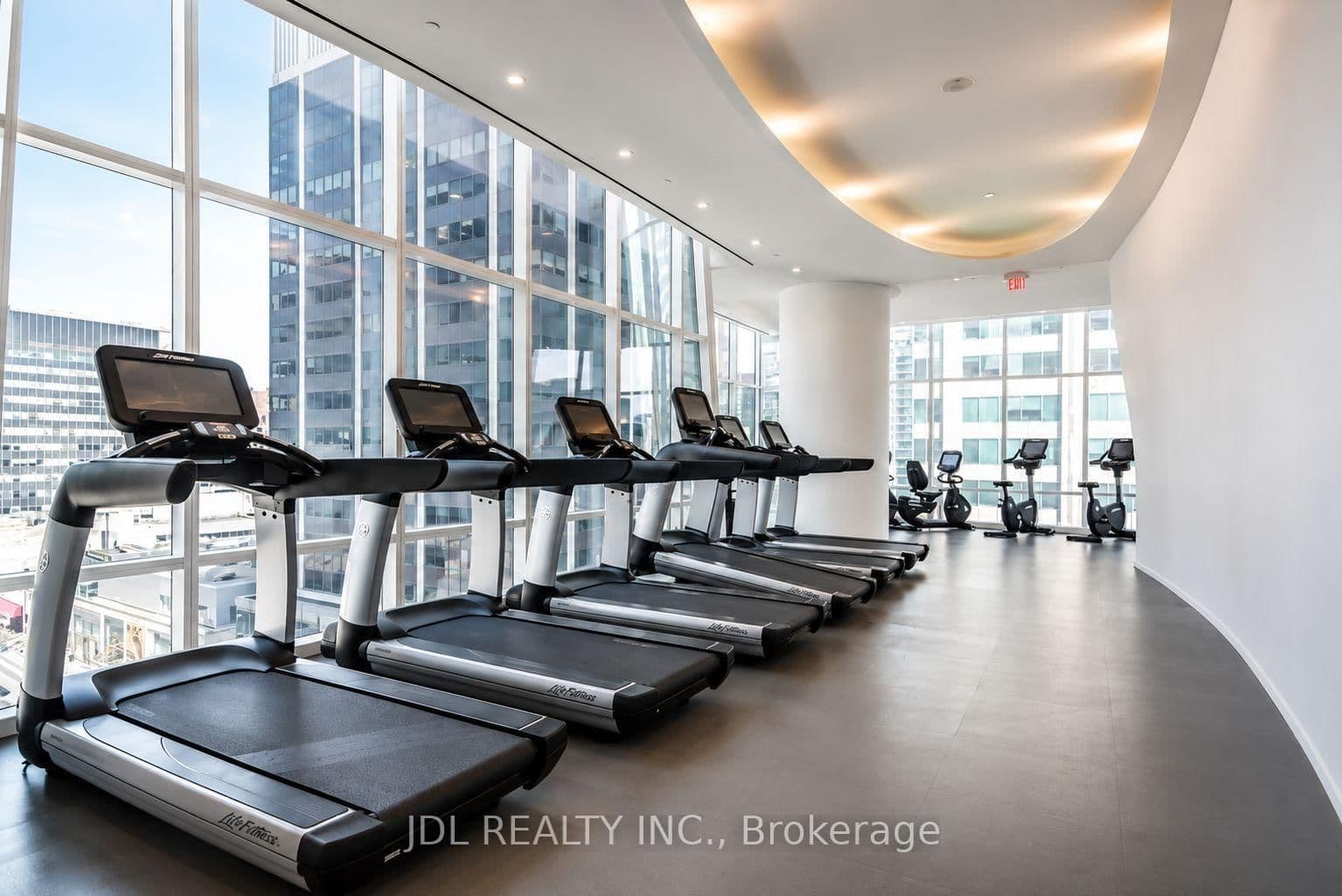 1 Bloor Street E, Unit 3804 thumbnail 10