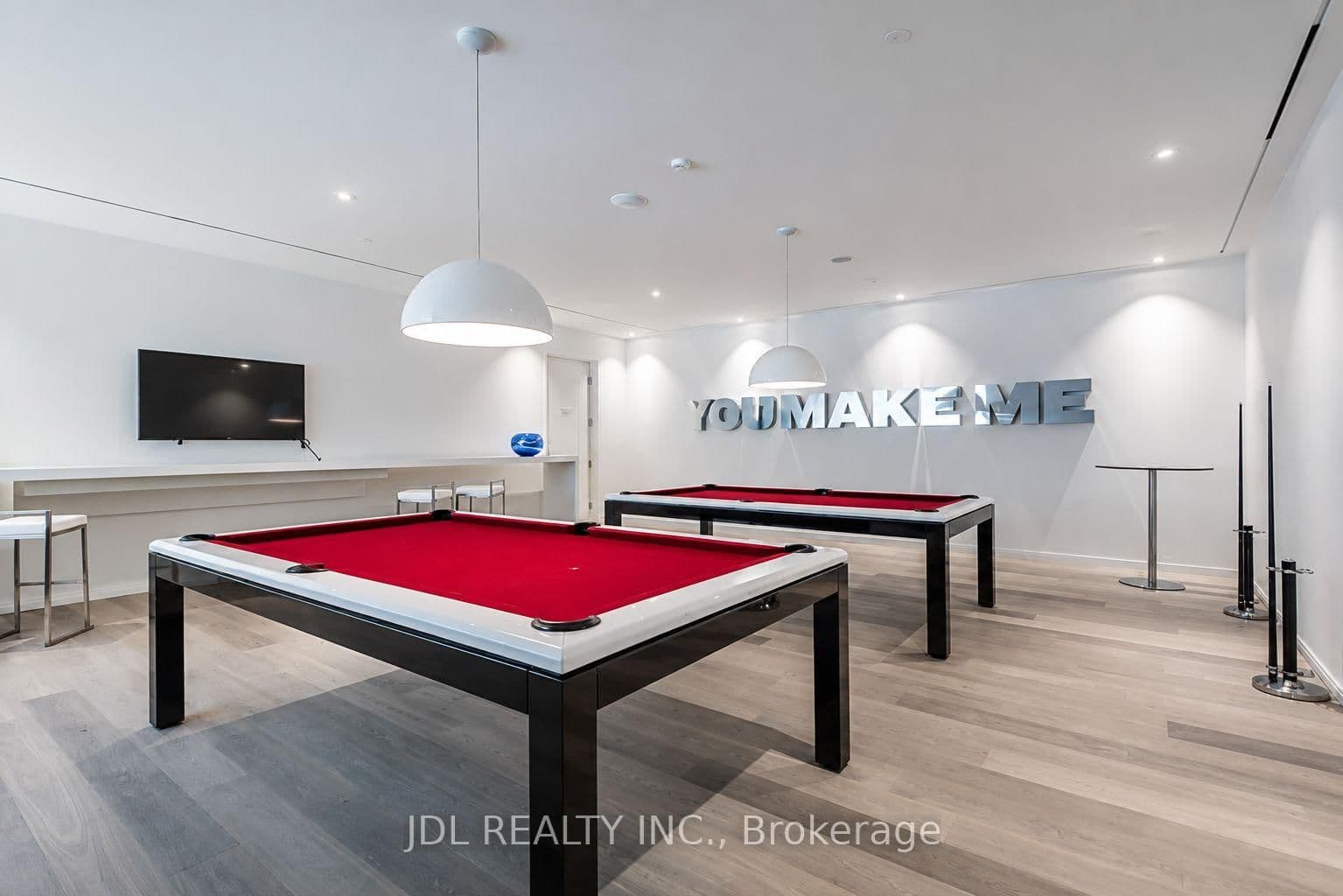 1 Bloor Street E, Unit 3804 thumbnail 9
