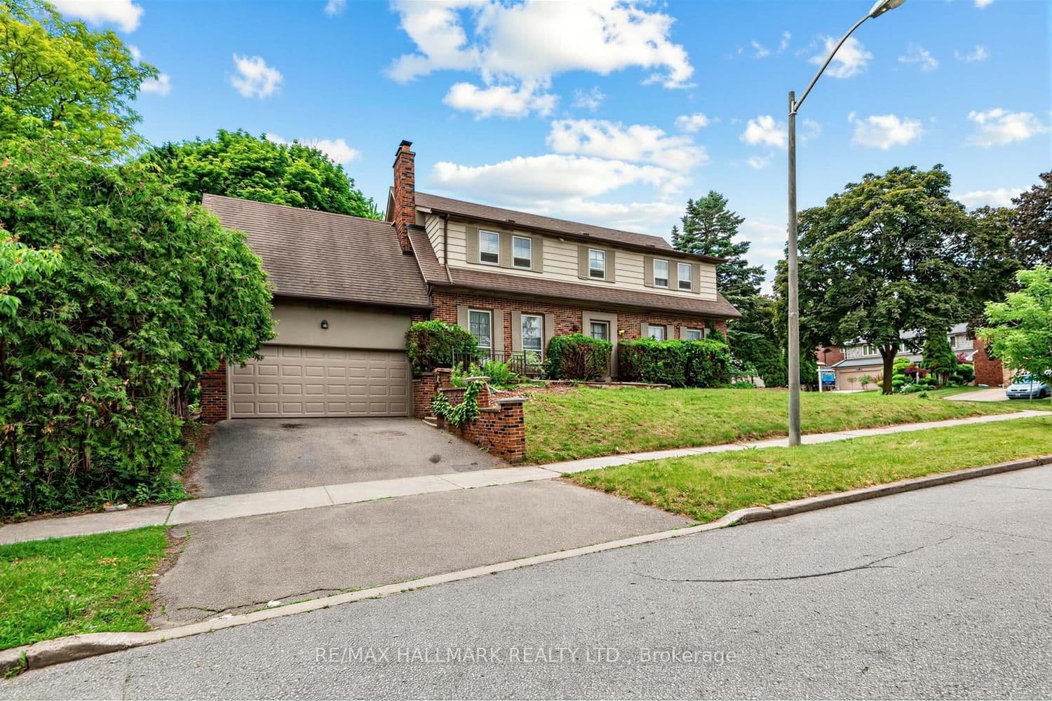 691 Conacher Drive - Image 1