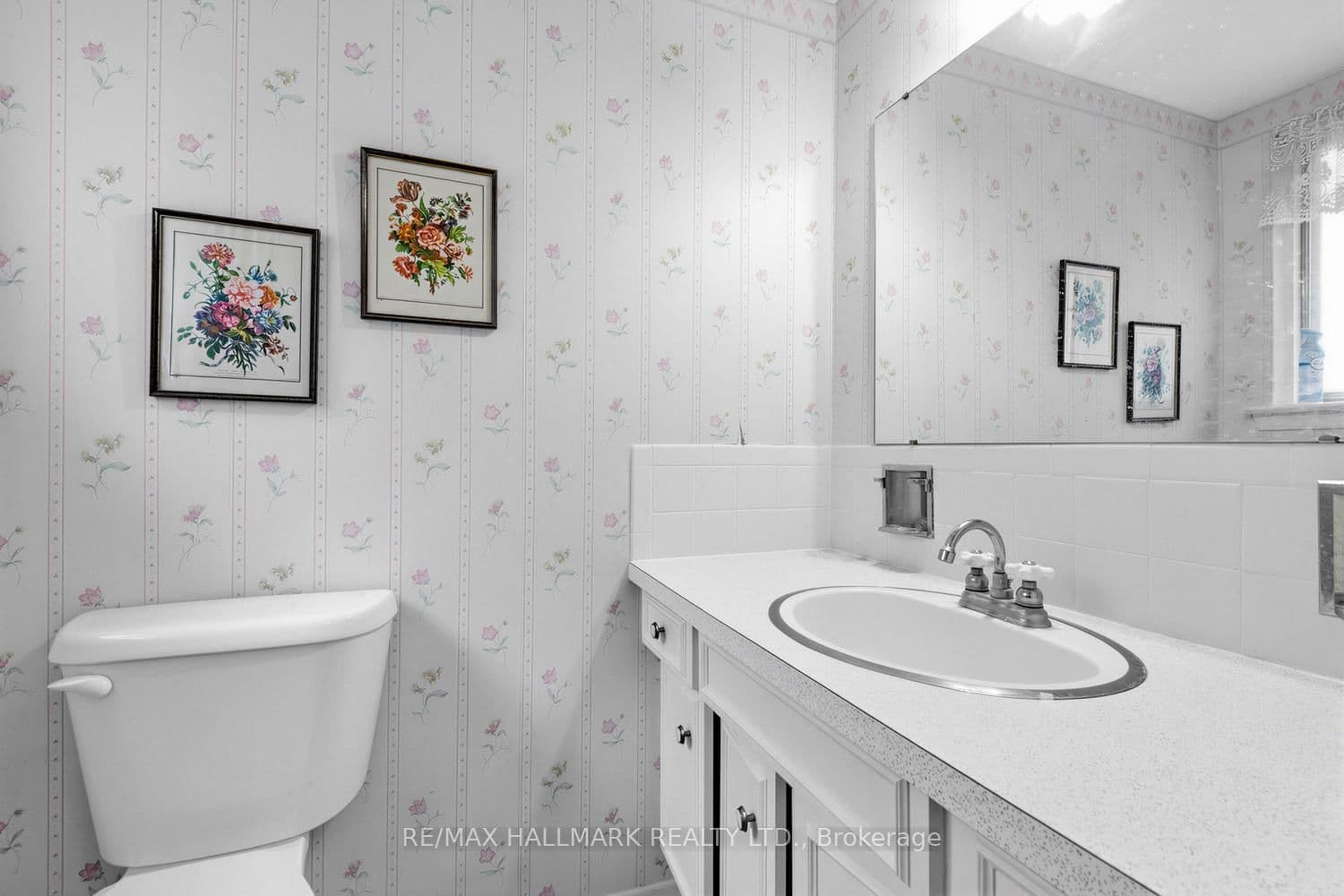 691 Conacher Drive thumbnail 15
