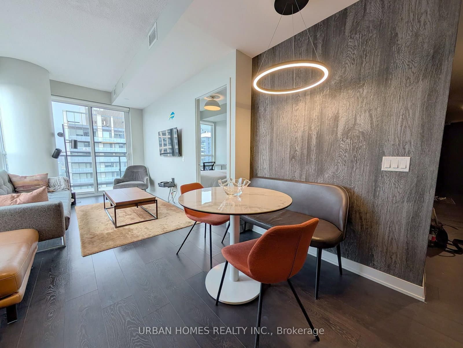 87 Peter Street, Unit 4006 thumbnail 4