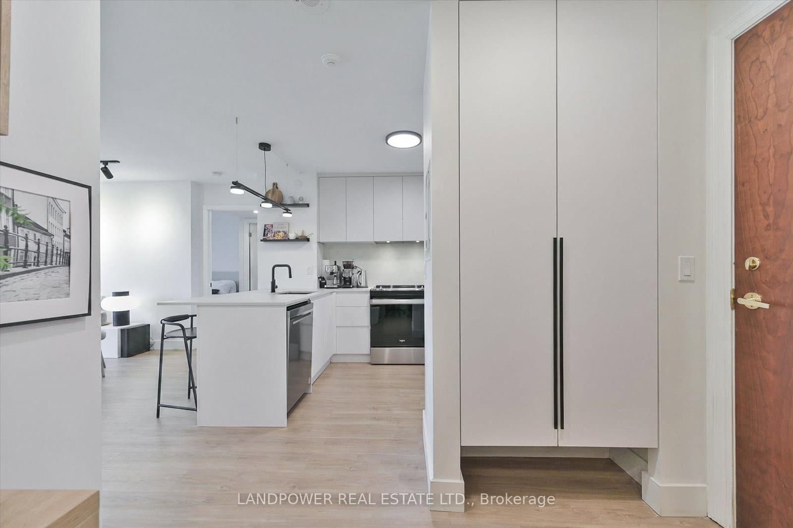 18 Kenaston Gardens, Unit 503 thumbnail 12