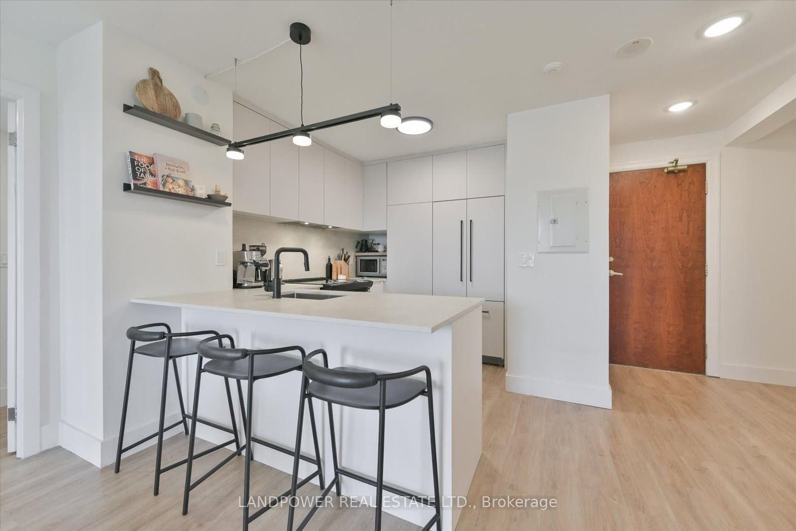 18 Kenaston Gardens, Unit 503 thumbnail 2