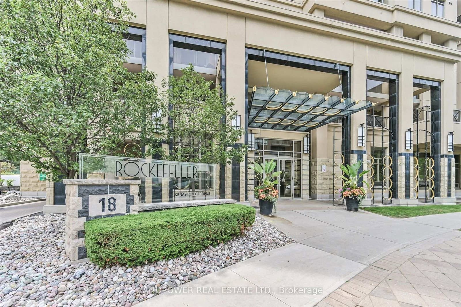18 Kenaston Gardens, Unit 503 thumbnail 9