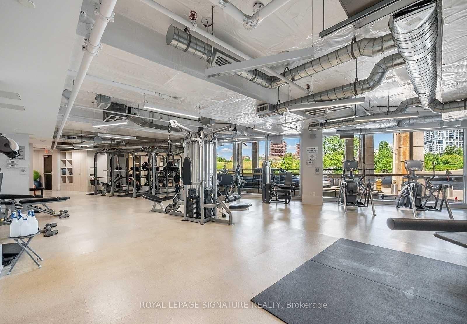 50 Bruyeres Mews, Unit 809 thumbnail 18