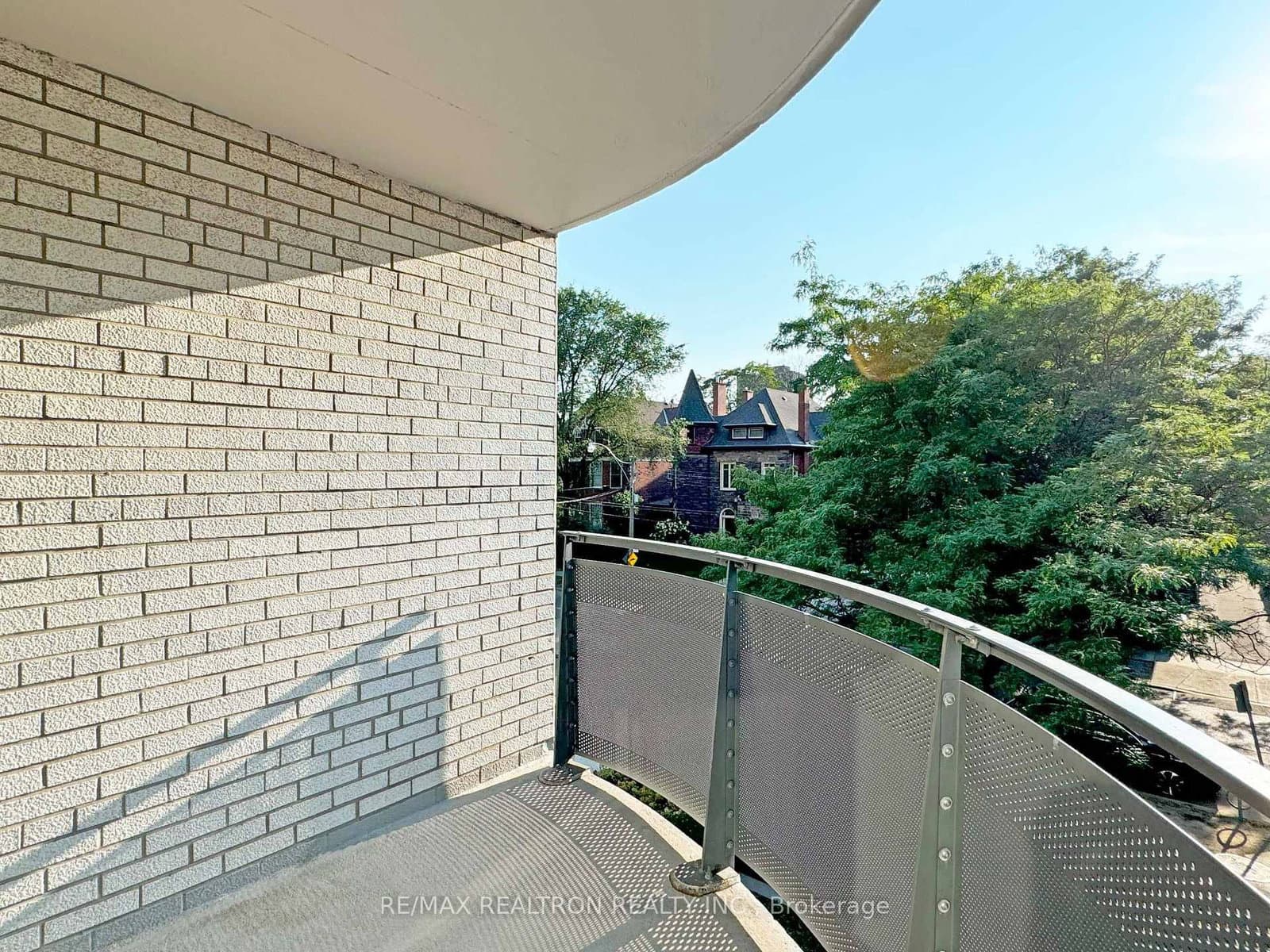 485 Huron Street, Unit 1203 thumbnail 8