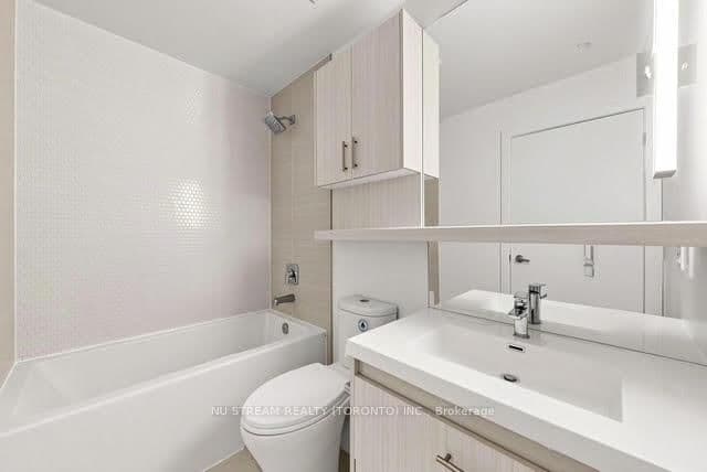 128 Fairview Mall Drive, Unit 405 thumbnail 23