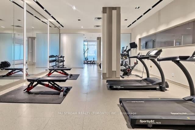 128 Fairview Mall Drive, Unit 405 thumbnail 29