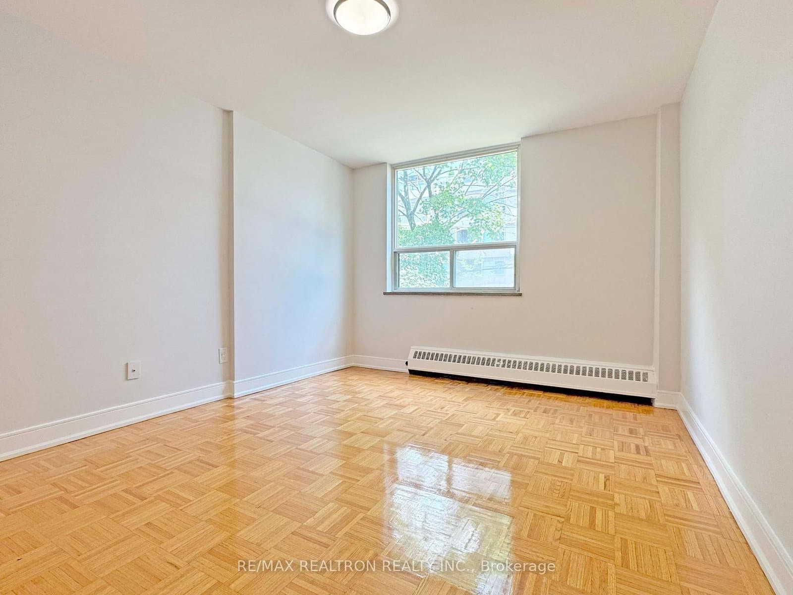 490 Eglinton Avenue E, Unit 206 thumbnail 12