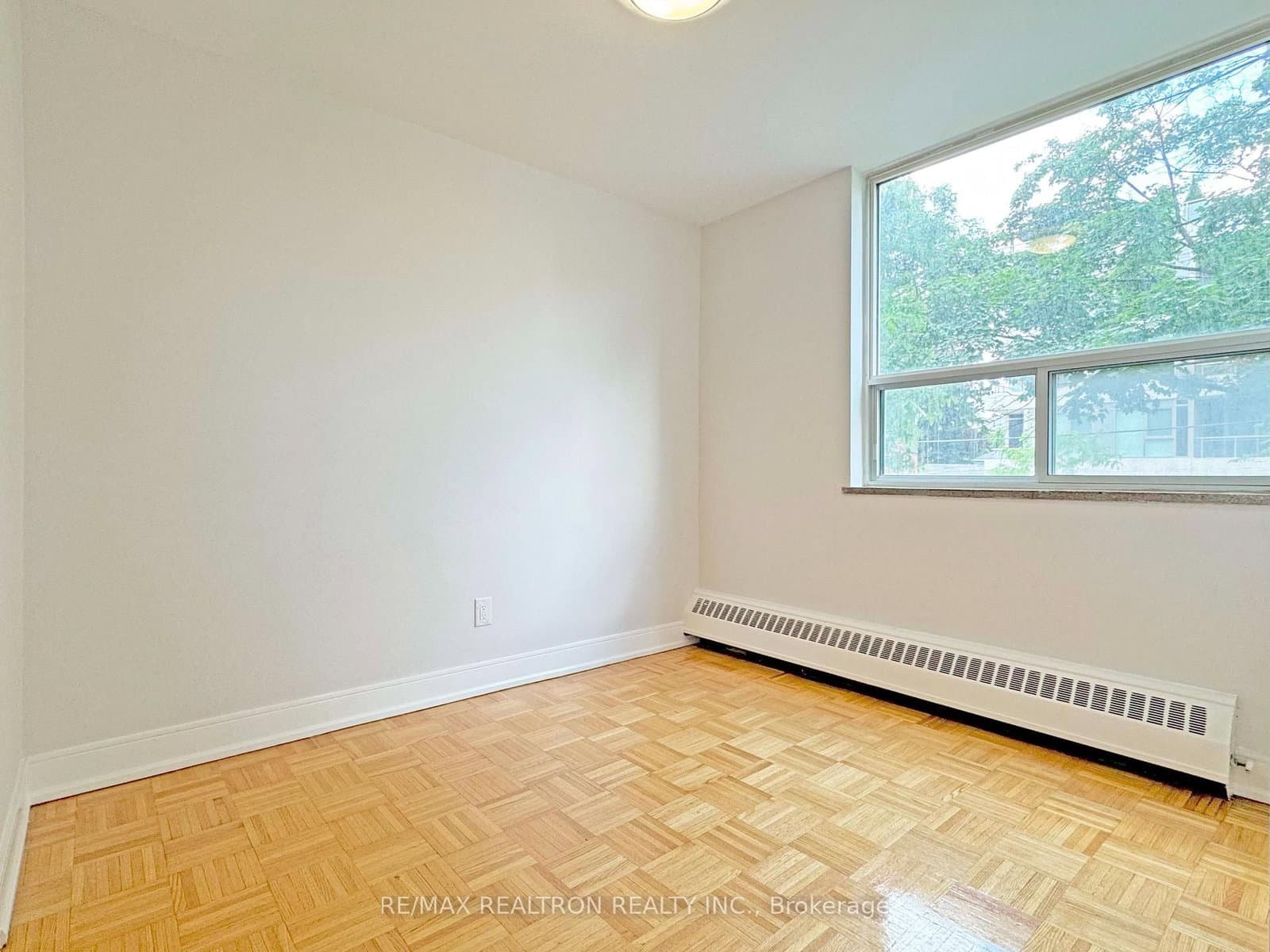 490 Eglinton Avenue E, Unit 206 thumbnail 5