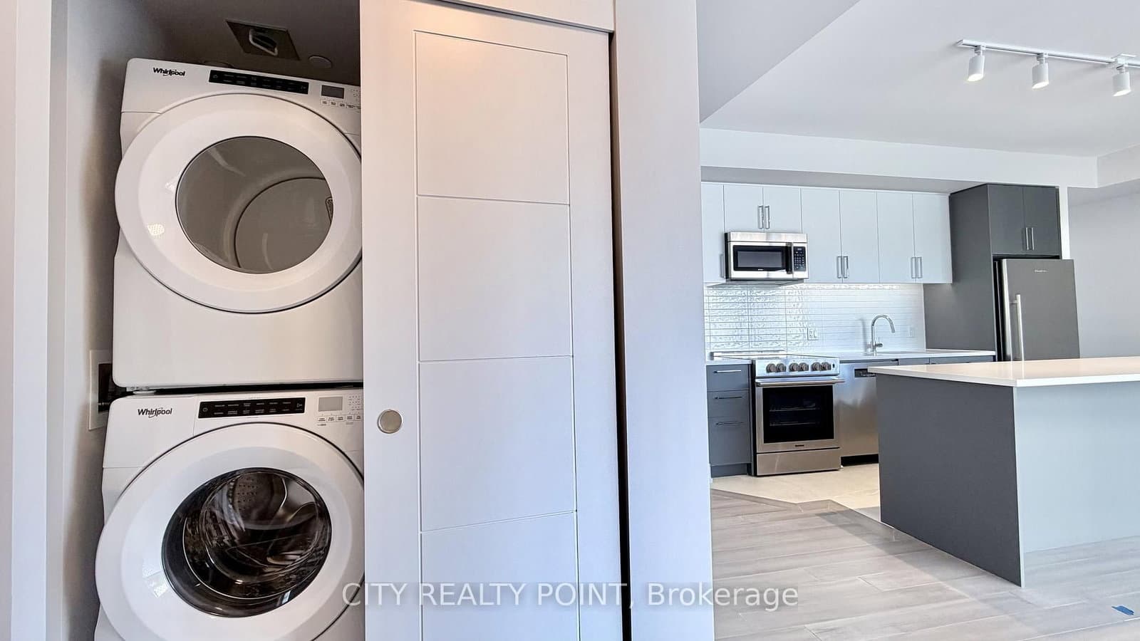 2525 Bathurst Street, Unit 407 thumbnail 12