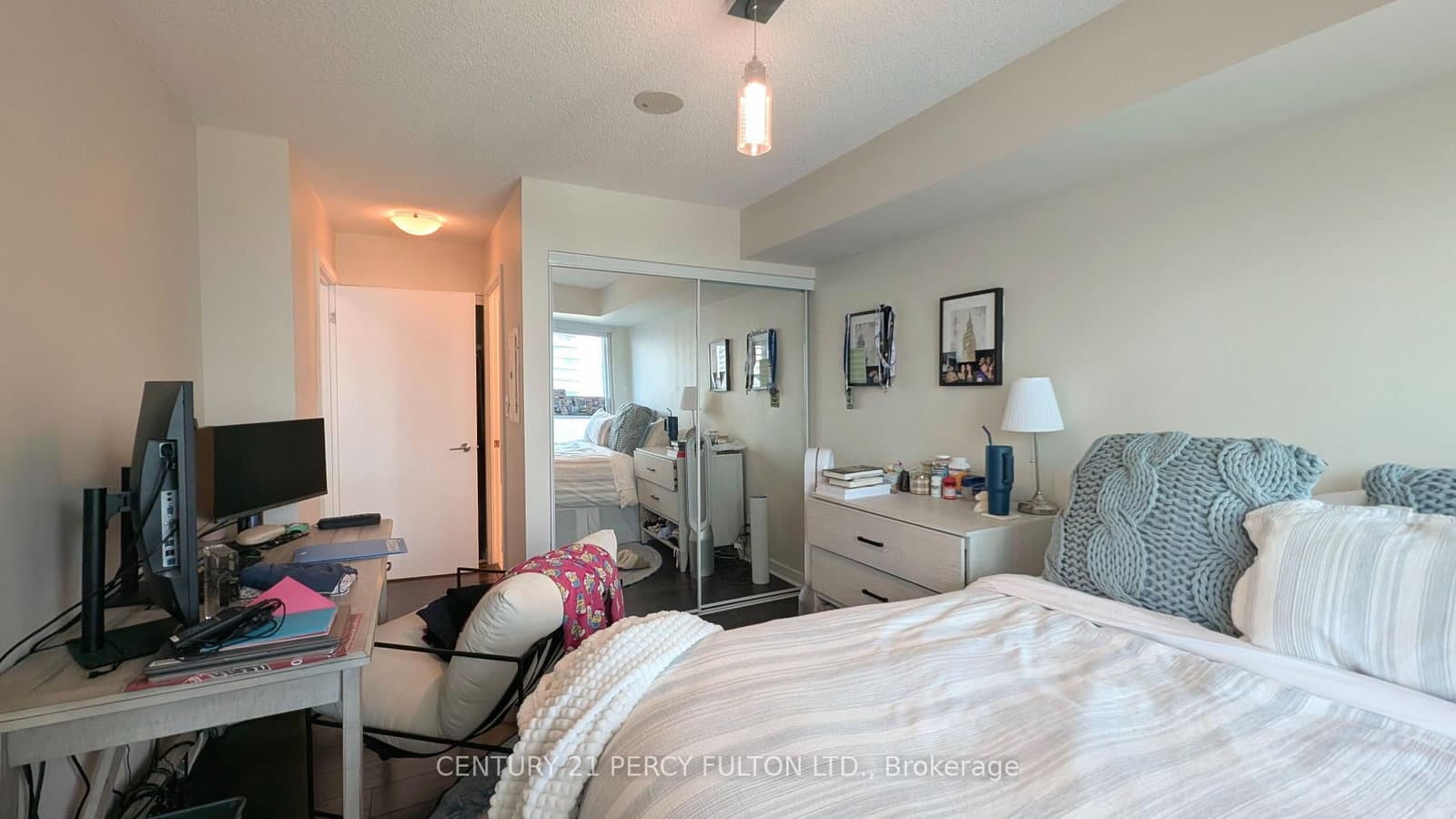 33 Bay Street, Unit 1303 thumbnail 11