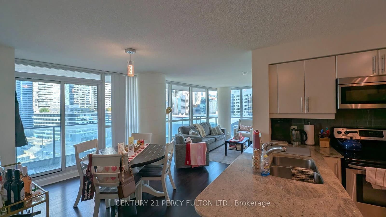 33 Bay Street, Unit 1303 thumbnail 4