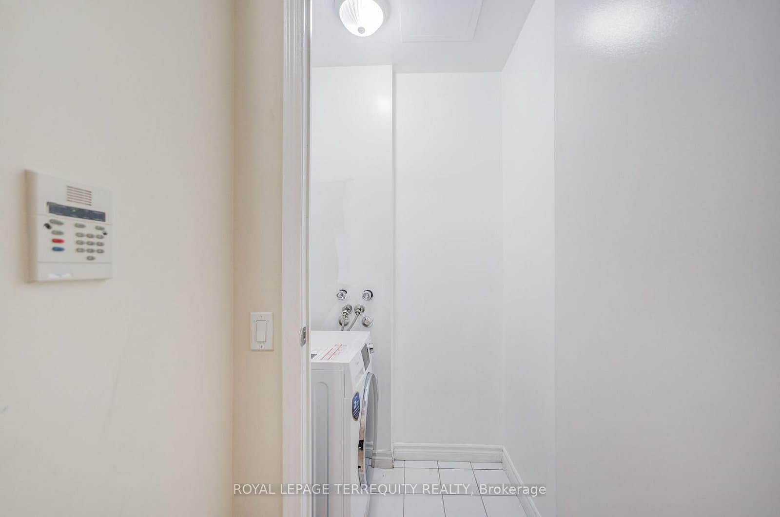 60 Byng Avenue, Unit 1509 thumbnail 27
