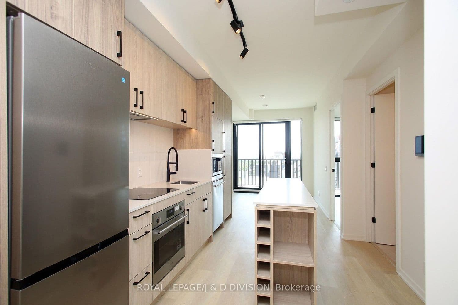 109 Erskine Avenue, Unit 1304 thumbnail 12