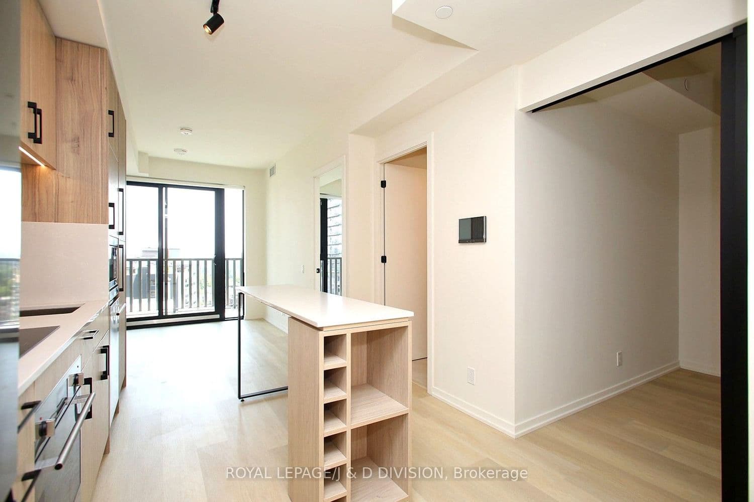 109 Erskine Avenue, Unit 1304 thumbnail 13