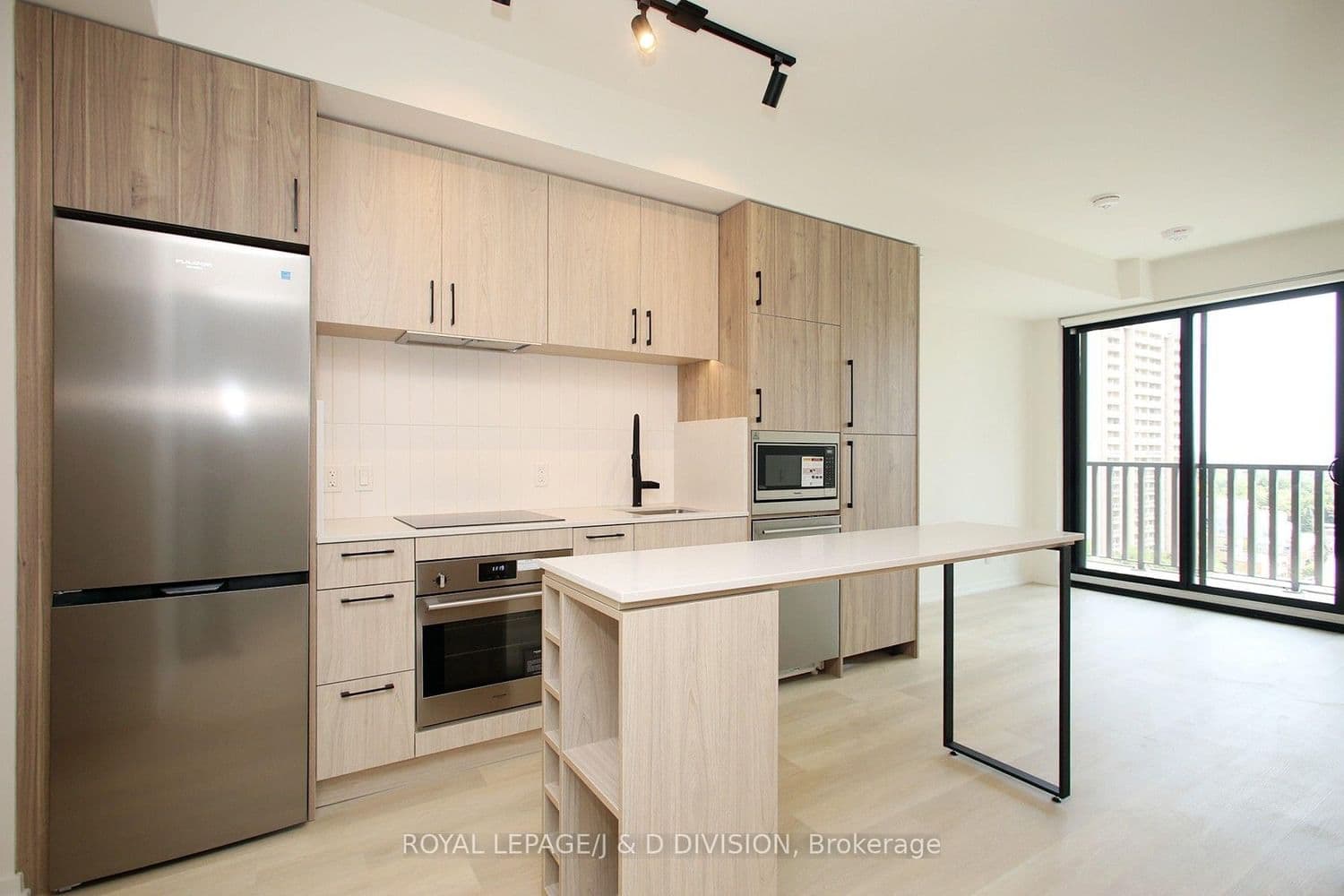 109 Erskine Avenue, Unit 1304 thumbnail 14