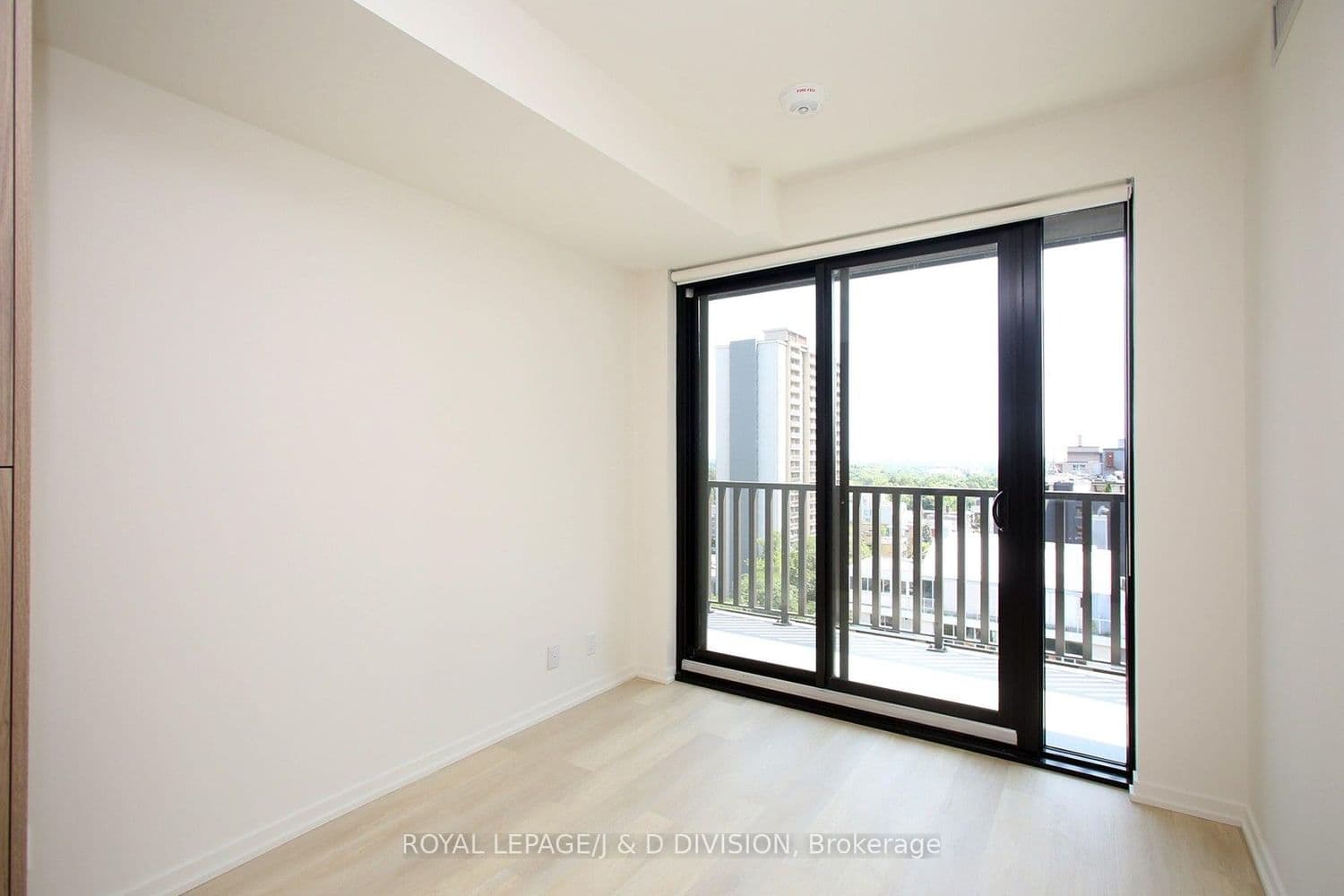 109 Erskine Avenue, Unit 1304 thumbnail 17