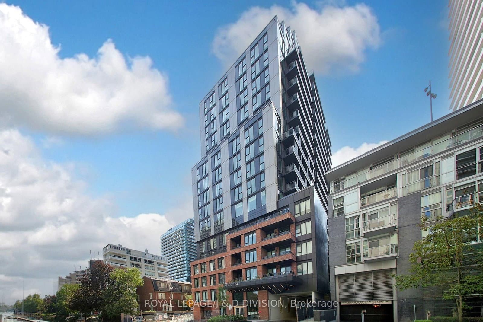 109 Erskine Avenue, Unit 1304 thumbnail 30