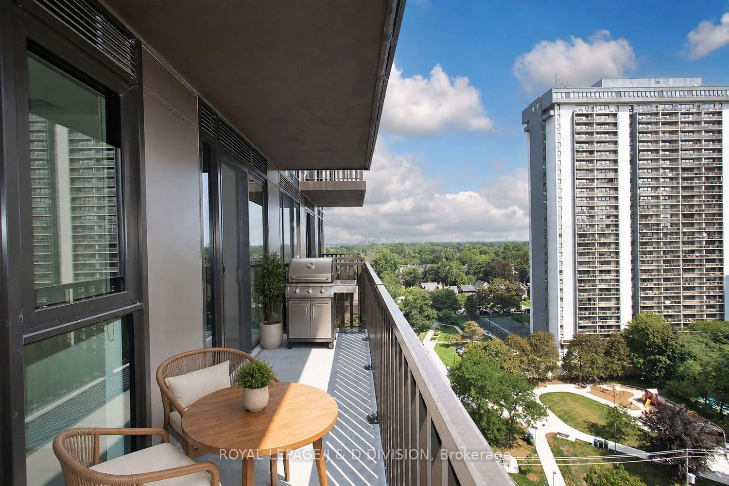 109 Erskine Avenue, Unit 1304 thumbnail 8