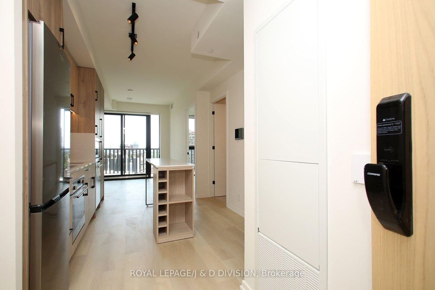 109 Erskine Avenue, Unit 1304 thumbnail 9