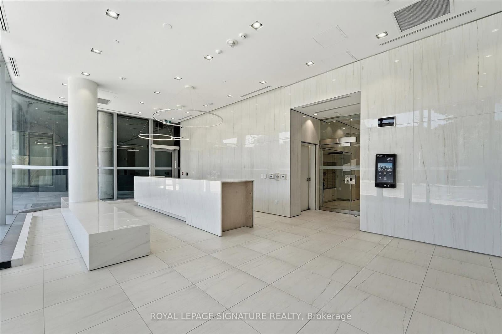 322 Dupont Street, Unit 1004 thumbnail 9