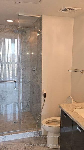 32 Davenport Road, Unit 2705 thumbnail 5