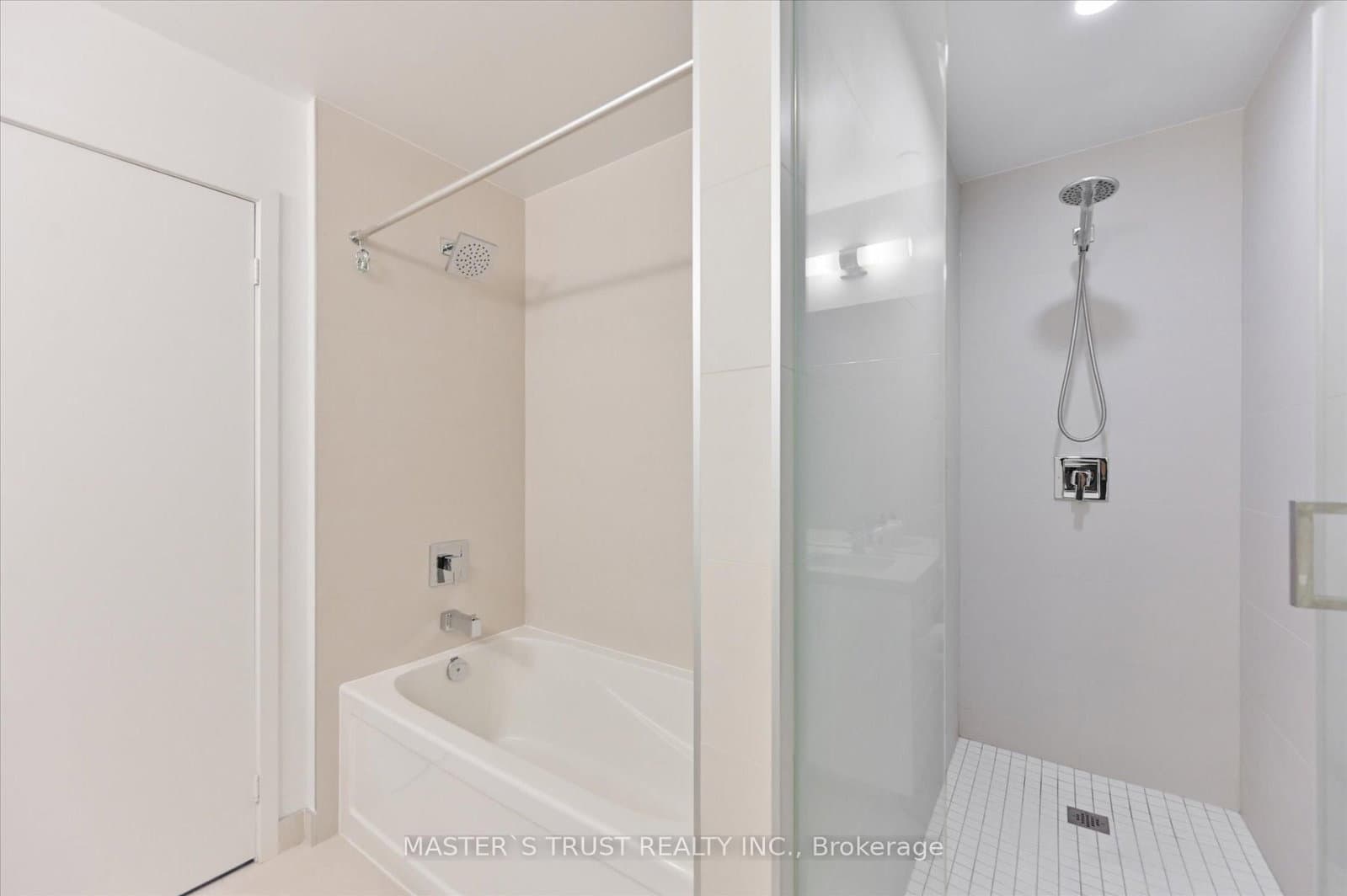 8 Eglinton Avenue E, Unit PH5801 thumbnail 23