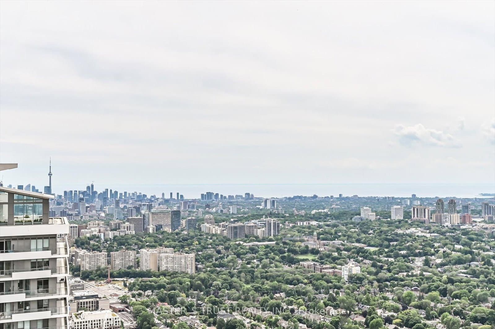 8 Eglinton Avenue E, Unit PH5801 thumbnail 32