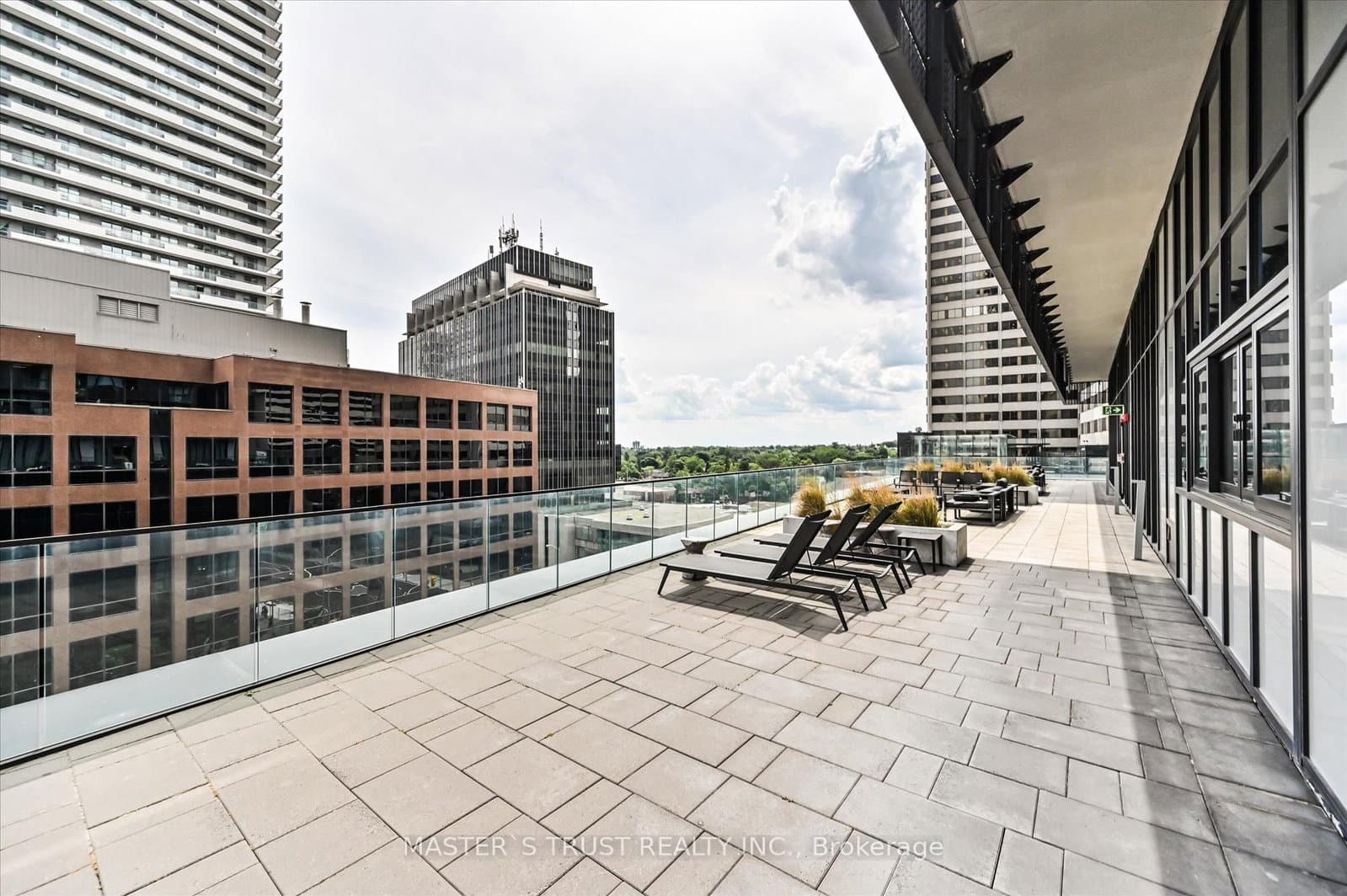 8 Eglinton Avenue E, Unit PH5801 thumbnail 36