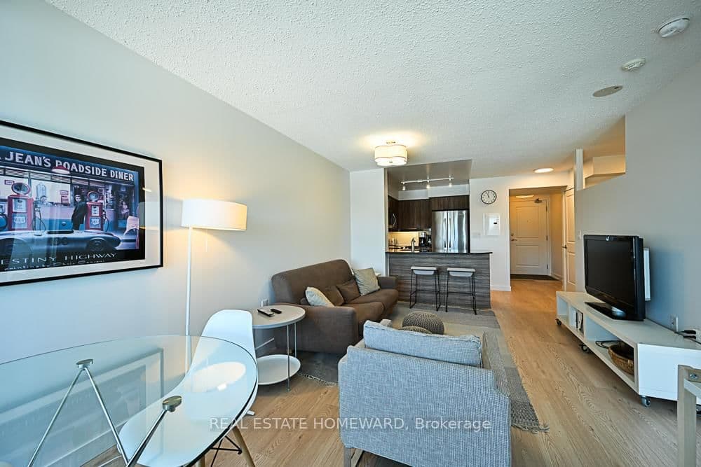 125 Western Battery Road, Unit 913 thumbnail 2
