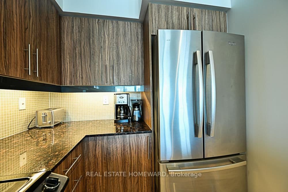 125 Western Battery Road, Unit 913 thumbnail 23