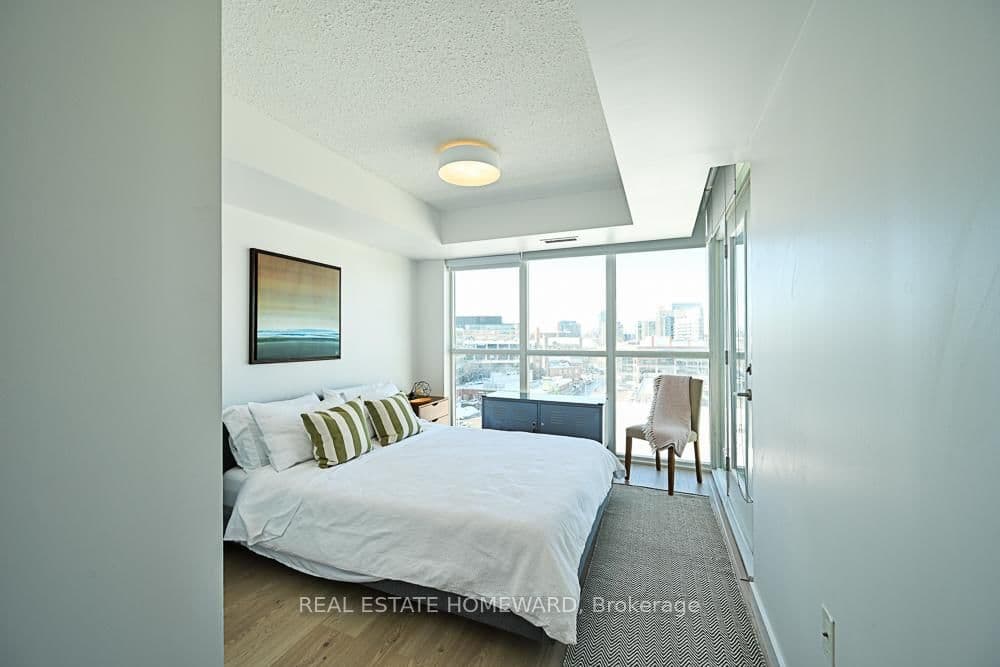 125 Western Battery Road, Unit 913 thumbnail 3