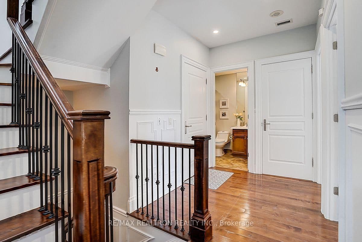 274 Duplex Avenue thumbnail 20