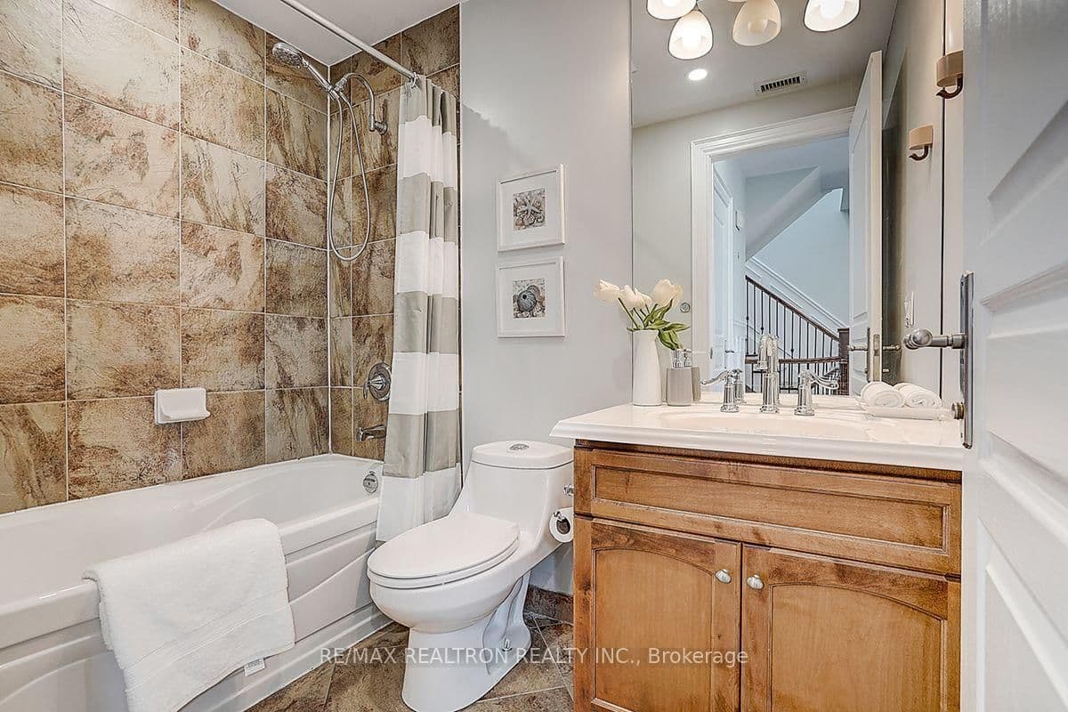 274 Duplex Avenue thumbnail 21