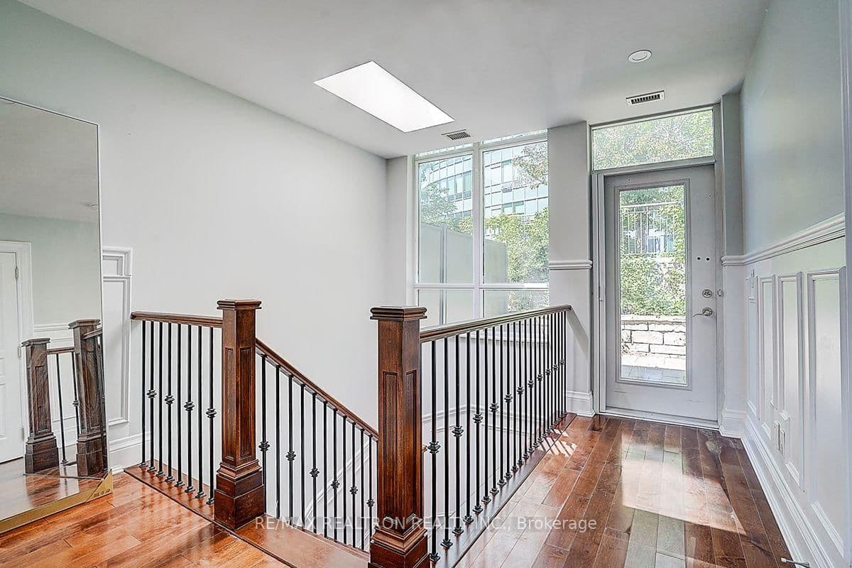 274 Duplex Avenue thumbnail 30