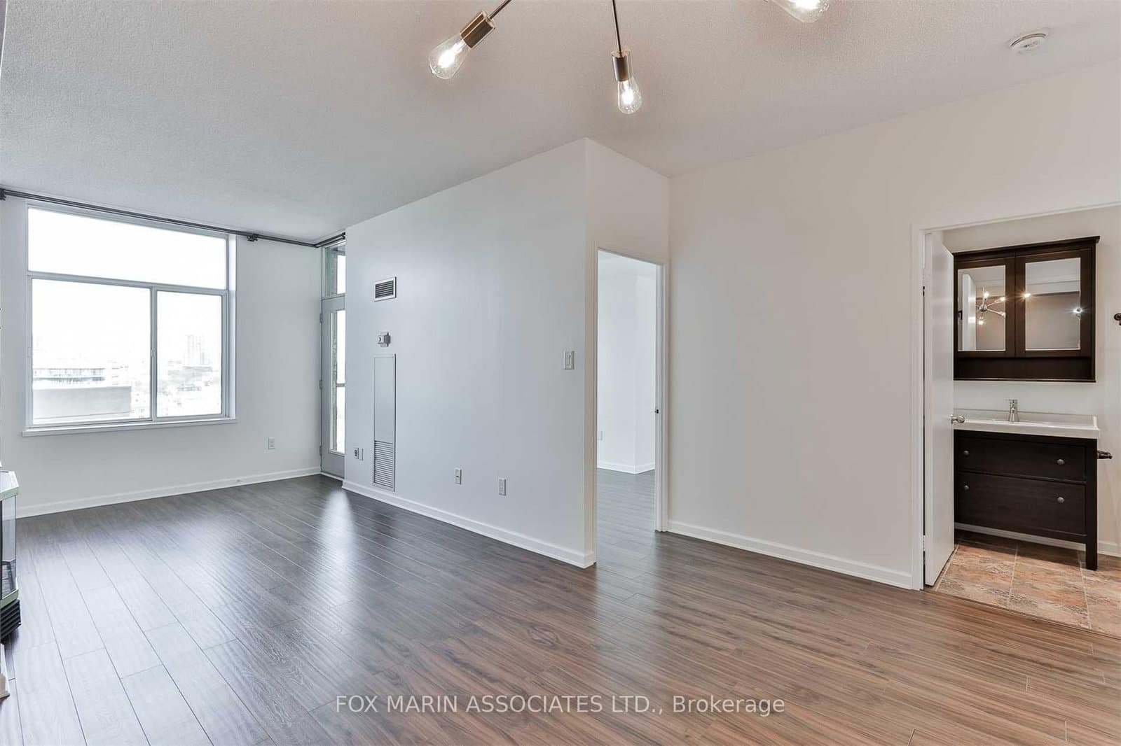 39 Parliament Street, Unit 1108 thumbnail 9