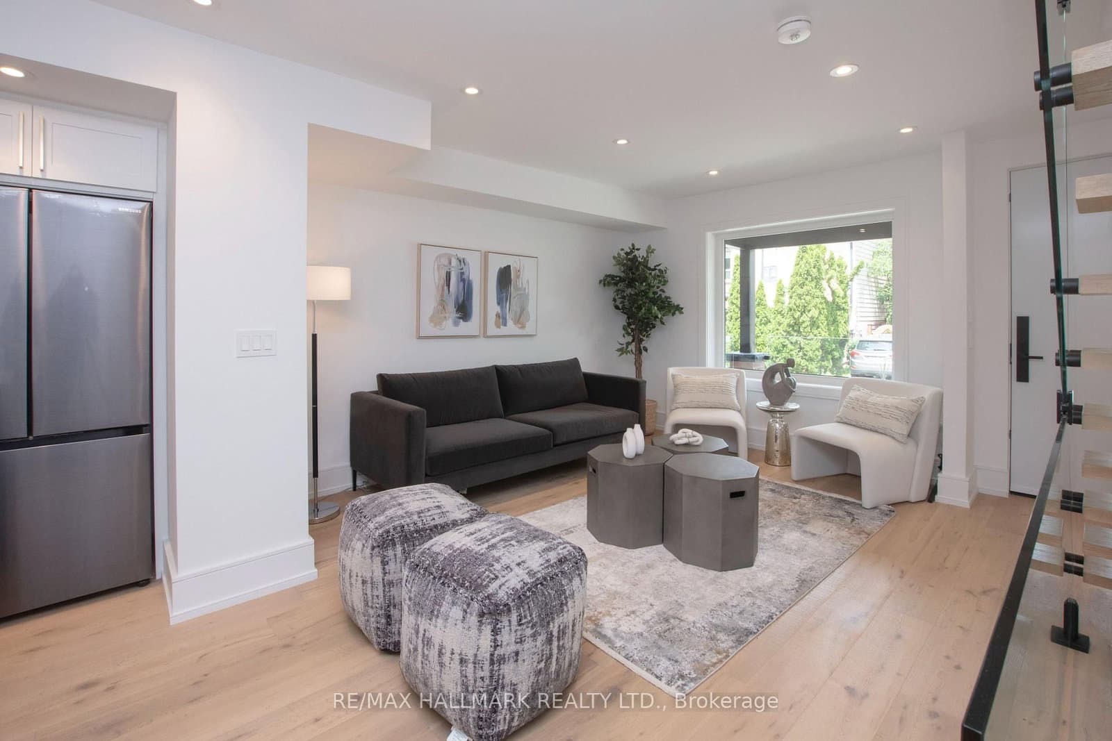 1 1/2 Delaney Crescent thumbnail 11