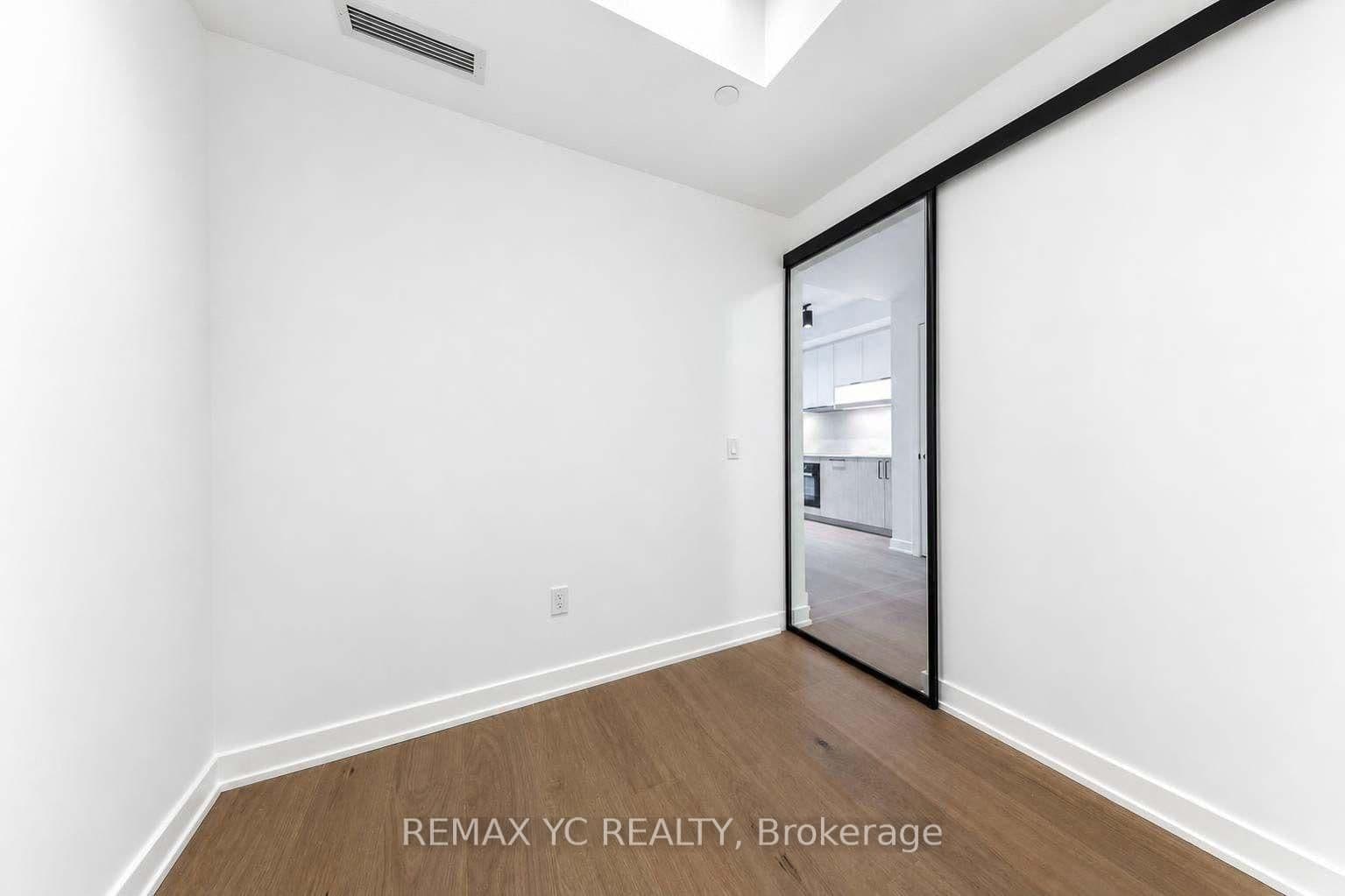 91 Montclair Avenue, Unit 725 thumbnail 14