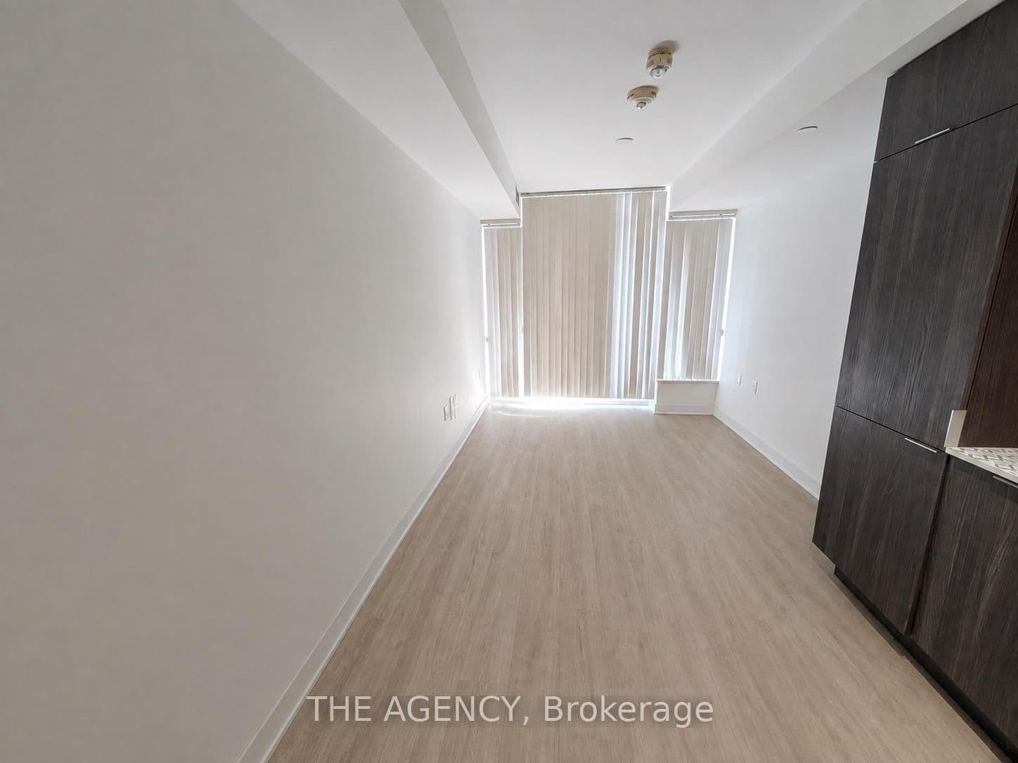 27 Bathurst Street, Unit 1415W thumbnail 2
