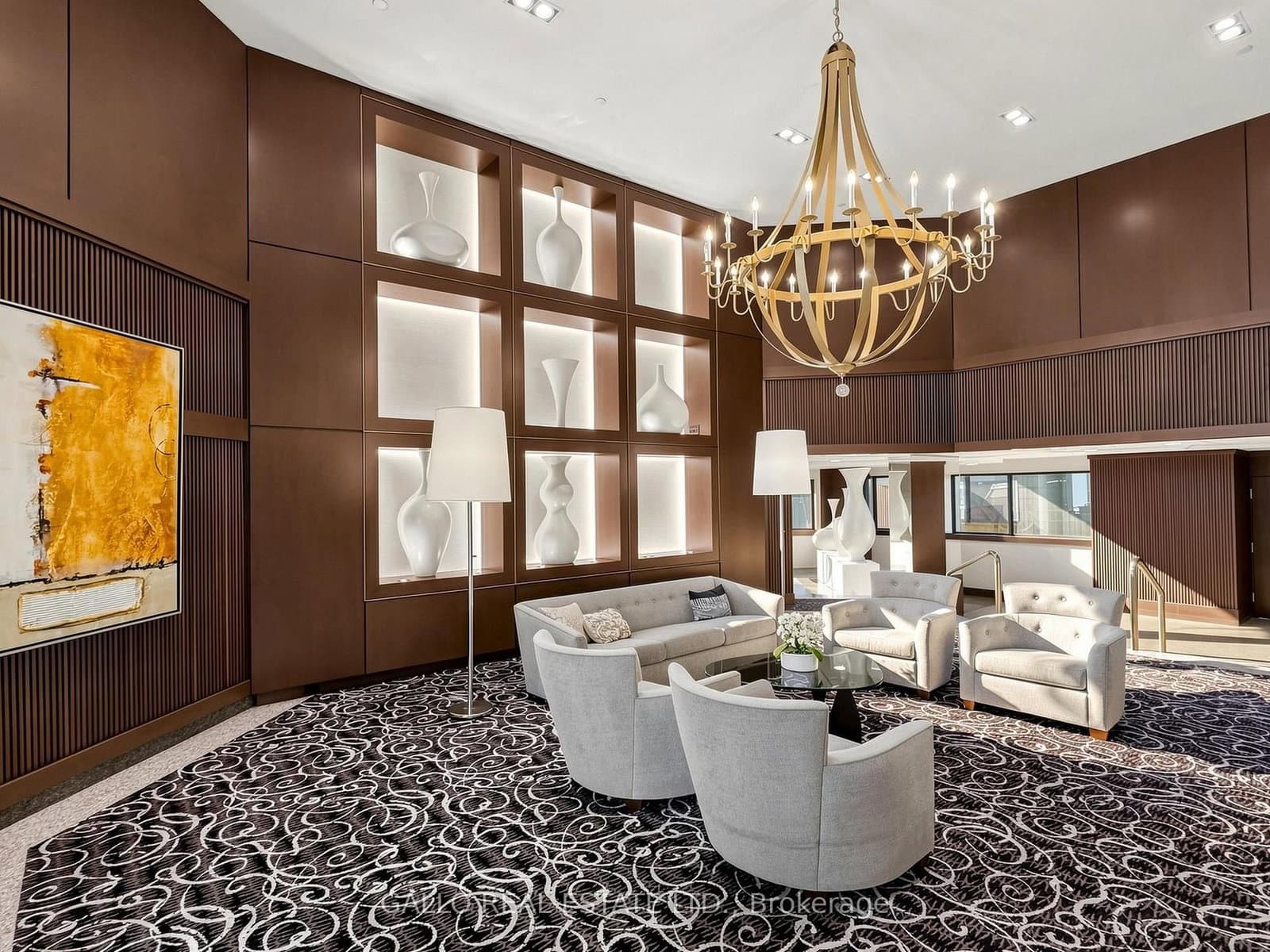 10 Kenneth Avenue, Unit 203 thumbnail 6