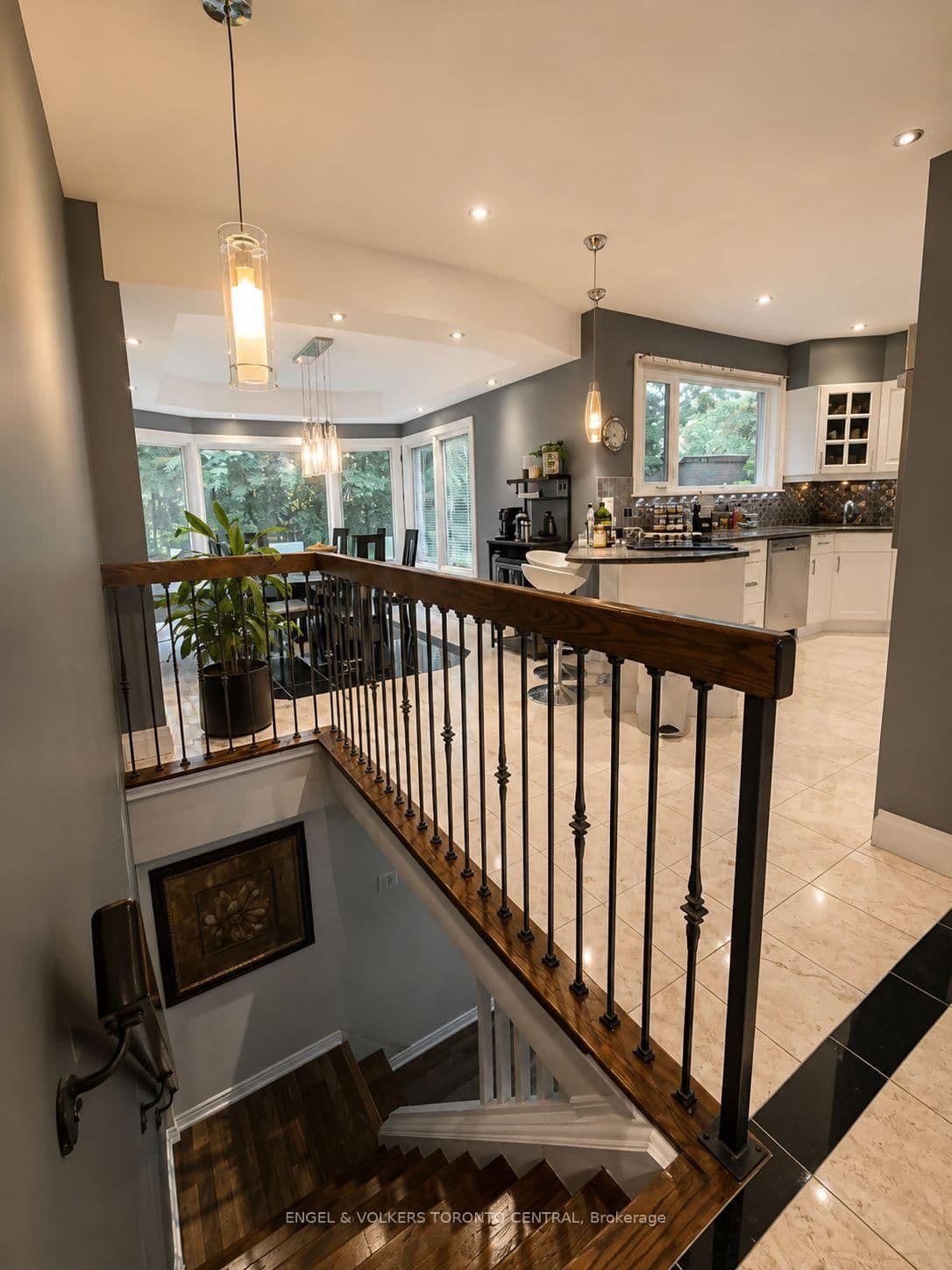 2424 Bayview Avenue thumbnail 13