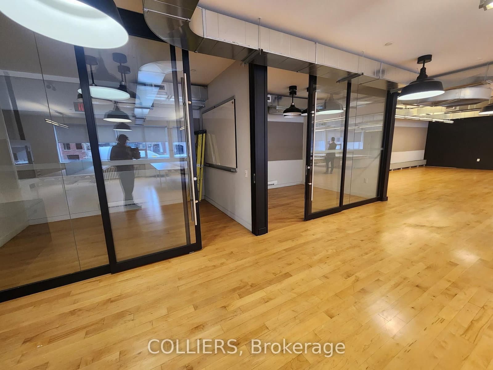 345 Adelaide Street W, Unit 1st Floor thumbnail 3