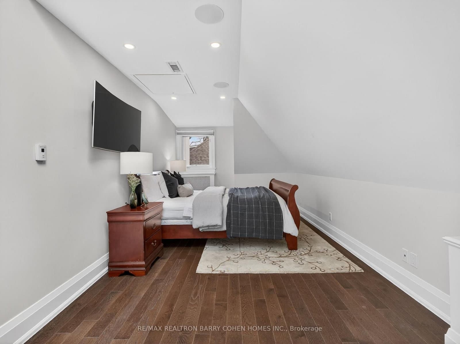 11 Ormsby Crescent thumbnail 35