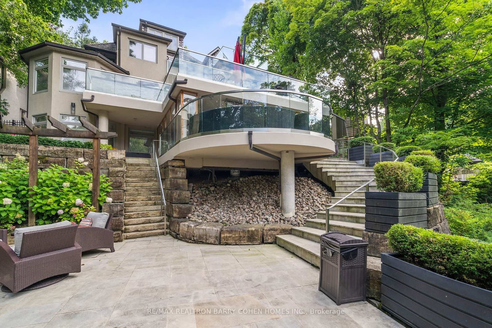 11 Ormsby Crescent thumbnail 4